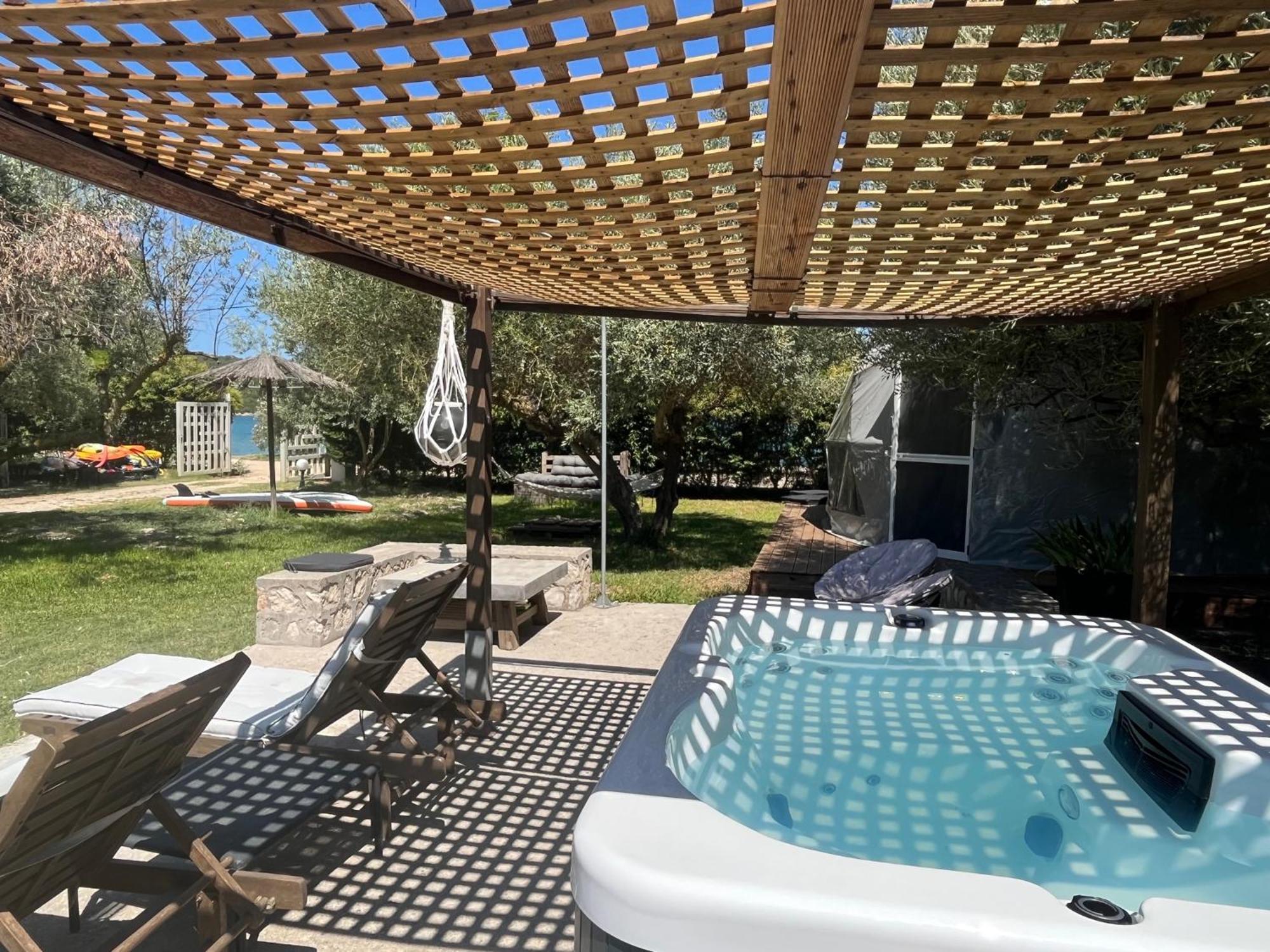 Hotel Manna Gea Glamping Domes Vonitsa Exteriér fotografie